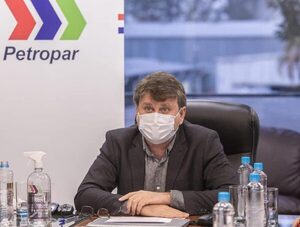 Combustibles: "precios altos estancados preocupa a todos los emblemas", afirma presidente de Petropar · Radio Monumental 1080 AM