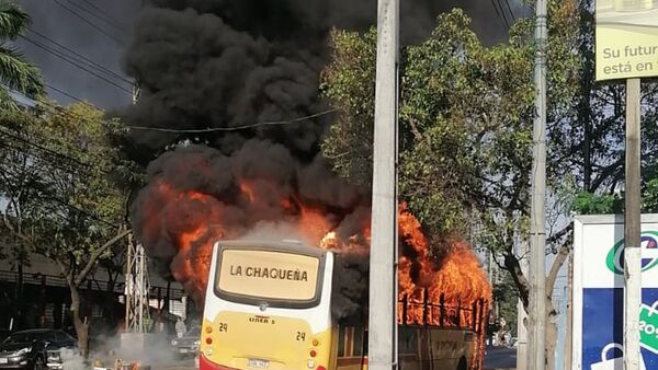 Micro se incendió: "No es joda cuando decimos que juegan con nuestras vidas"