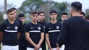 Crónica / Cáceres y la motivación de ver a su hijo en la Primera del Olimpia