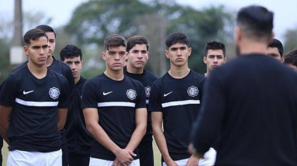 Crónica / Cáceres y la motivación de ver a su hijo en la Primera del Olimpia