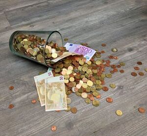 El euro cae a su valor más bajo frente al dólar desde 2002