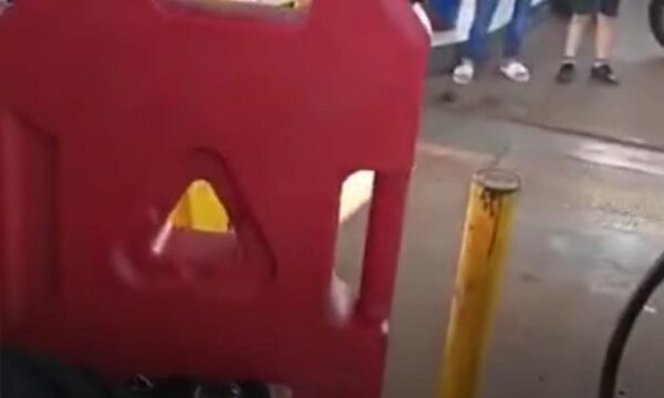 Petropar busca dueño del bidón que cargó en Alto Paraná, tras denuncias de falseos en máquinas de carga