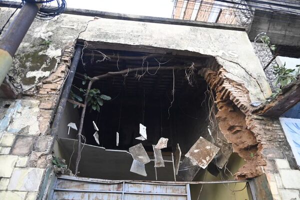 Otra casa patrimonial se derrumba en Asunción - Nacionales - ABC Color