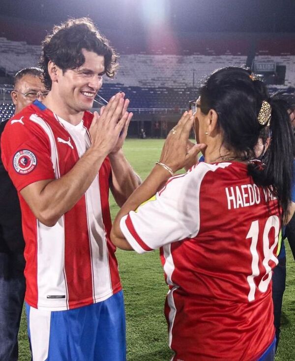 Nelson Haedo celebra la vida de su madre, doña Silvia - Gente - ABC Color