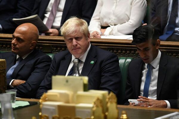 Dimiten ministros británicos de Economía y Salud por desacuerdos con Johnson - Mundo - ABC Color