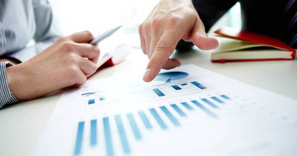 La Nación / El crédito en guaraníes, en promedio, se “abarató” levemente en mayo, pero se encareció en un año