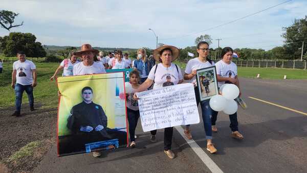 Diario HOY | Movilización en Arroyito por los 8 años de secuestro de Edelio Morínigo