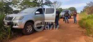 Abandonan en camino vecinal de Cerro Memby camioneta robada en Pedro Juan
