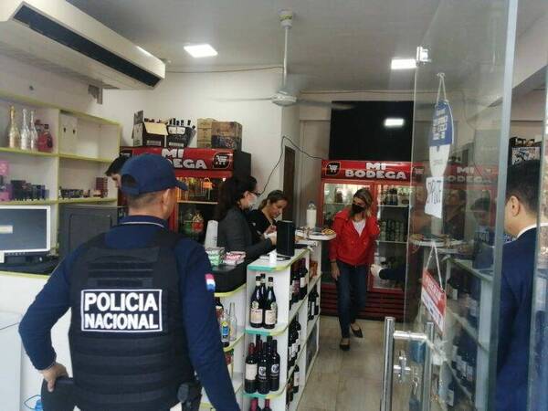 Crónica / Detienen a exempleado que operó en perjuicio de la firma Biggie