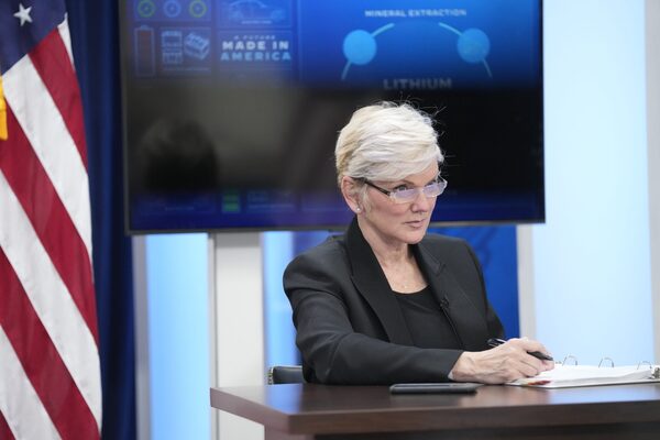 EEUU advierte de claras restricciones a la inversión en energía en México - MarketData