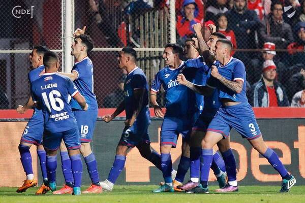 Crónica / Equipo de Diego Polenta, exOlimpia, quedó fuera de la Sudamericana