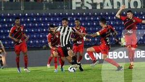 Crónica / La sorprendente marca que logró Roque en la Copa Libertadores