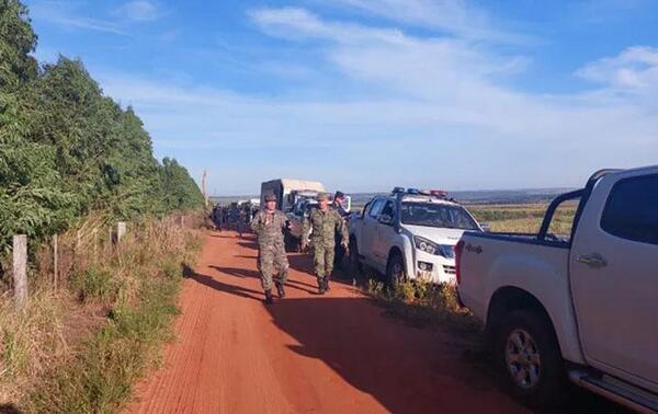 Aparatoso despliegue para desalojo en San Pedro – Prensa 5