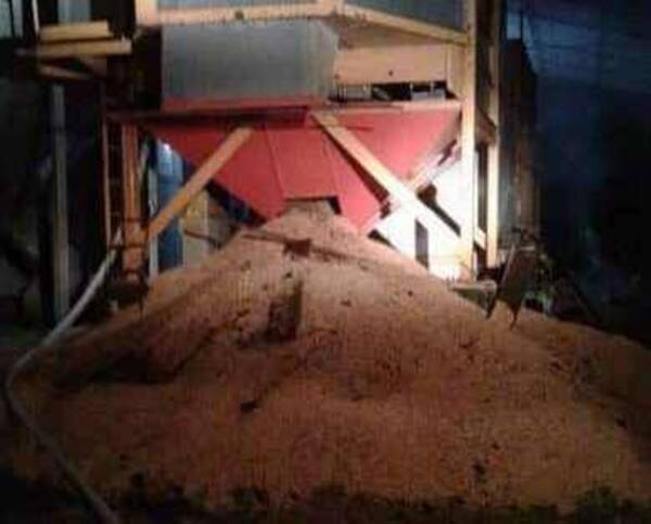 Funcionario de silo fallece al caer a un succionador de maíz en Guayaibí