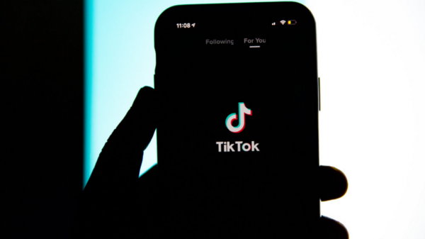 Senadores de Estados Unidos piden investigar a TikTok por presunto espionaje chino