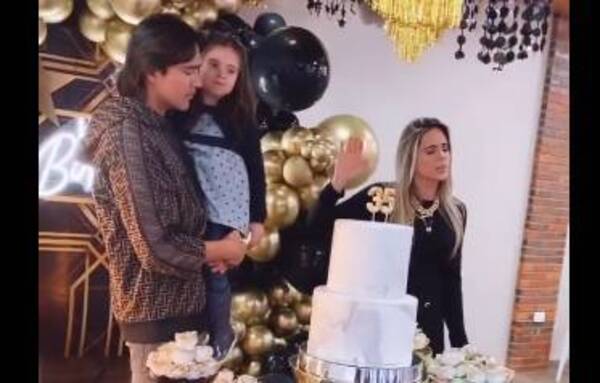 Crónica / Salió un video inédito del cumple diferente de Moreno Martins