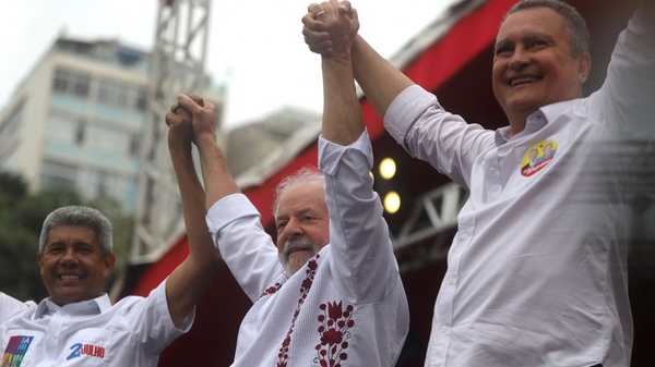 Lula se mantiene como amplio favorito para ganar en primera vuelta en Brasil - .::Agencia IP::.