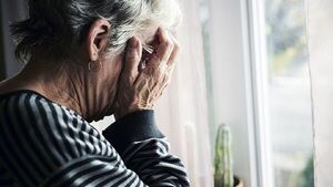 Ofreció a abuelita 50.000 por sexo, se negó y abusó de ella