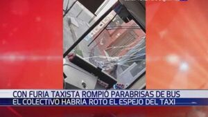 Nervioso taxista rompió el parabrisas de un colectivo con una varilla