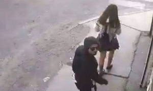 Desconocido manosea a estudiante en la vía pública - La Clave
