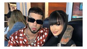 Abuchearon a la esposa de Anuel AA en pleno concierto