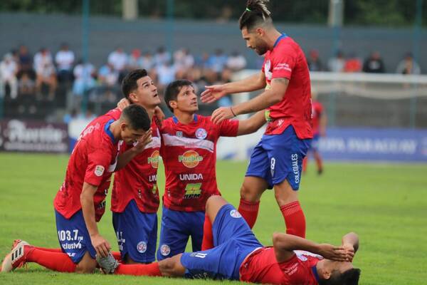 Crónica / Copa Paraguay: Colegiales hizo la tarea en los penales y pasó a la 3º fase
