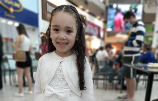 ¡La pequeña Nahiara ya está conectada a un corazón artificial!