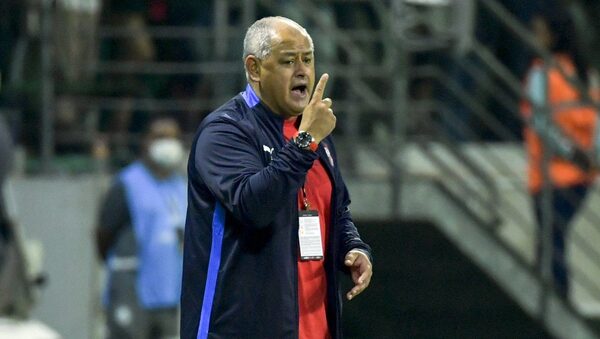 Versus / "Chiqui" habla de su continuidad en Cerro tras la humillante eliminación copera - Paraguaype.com