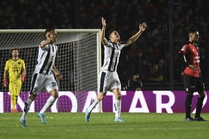 Diario HOY | Talleres tumba a Colón y logra histórico paso a cuartos de la Libertadores
