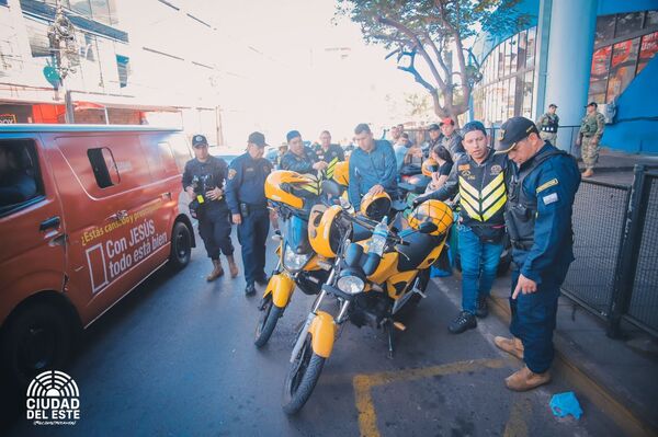 Mototaxistas pidieron mayor control en zona primaria ante avasallamiento de paseros brasileños - Noticde.com