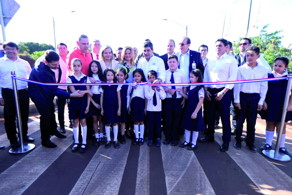 Velázquez y Zacarías hacen proselitismo con obras de Itaipu - La Clave