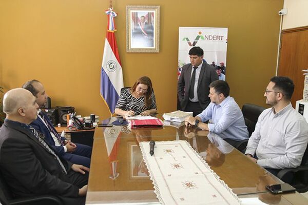 Tras 22 años de incertidumbre, firman histórico preacuerdo público-privado en beneficio de casadeños