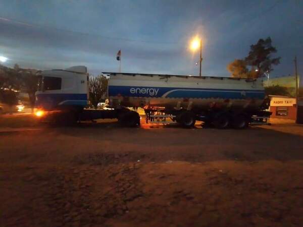 Niño resulta herido tras ser rosado por un camión en Coronel Oviedo - Noticiero Paraguay