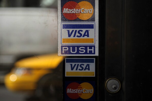 Empresas argentinas de turismo reclaman mantener el uso de la tarjeta en exterior - MarketData