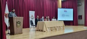 Curso contabilidad gubernamental y administración de bienes del Estado se realiza en la gobernación de Itapúa