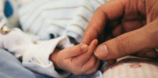 Diario HOY | Juez ordena al Ministerio de Salud comprar medicamento para 23 niños con AME