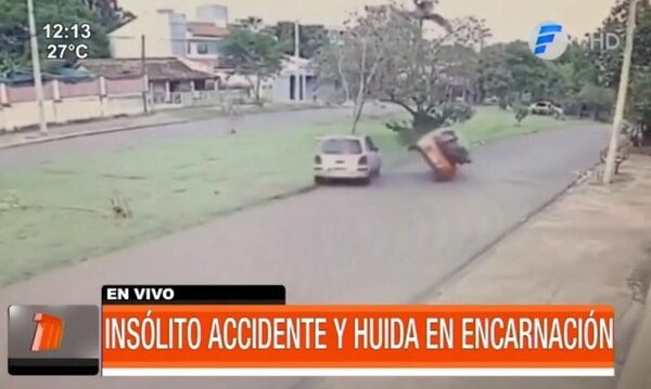 Insólito accidente y huida en Encarnación - Paraguaype.com