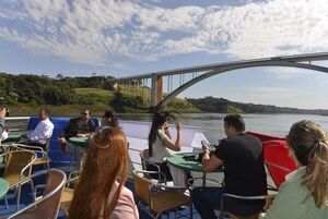 Paseo en barco por el río Paraná se suma al turismo interno - ABC en el Este - ABC Color