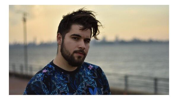 Austin Luzardi presentó su canción "You make me good"