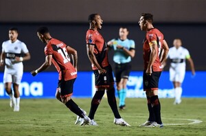 Diario HOY | Los penales sentencian la suerte de Olimpia: el Goianiense de Churín, a cuartos de la Sudamericana