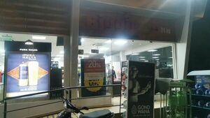 Ladrones se llevan dinero y teléfonos en un nuevo asalto a tienda de la cadena Biggie - Policiales - ABC Color