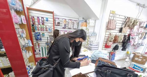 La Nación / Allanan tres farmacias por venta de fármacos adictivos sin receta