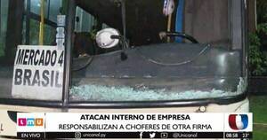 La Nación / Atacaron ómnibus con pasajeros en su interior