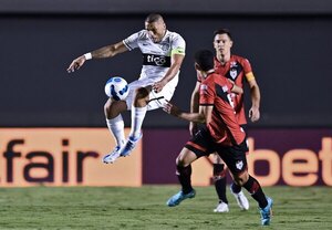 Versus / Richard Ortiz: "Entramos dormidos y regalamos" - Paraguaype.com