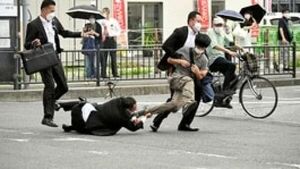 El ex primer ministro japonés Shinzo Abe fue asesinado de un disparo