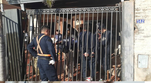 Hallan cadáver en casa de un comisario en Asunción - Noticiero Paraguay