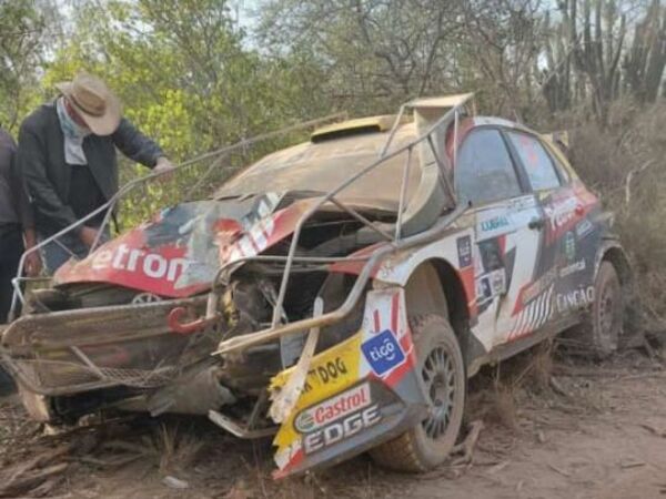 Impactante: así quedó el auto de Saba en el Rally del Chaco - ABC Motor 360 - ABC Color