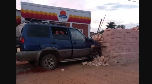 Crónica / Tuvo un ataque de asma mientras manejaba y chocó
