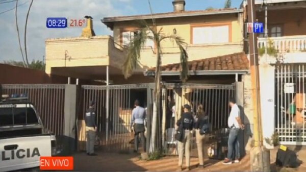¡Macabro! Comisario halló cadáver en su casa | Noticias Paraguay