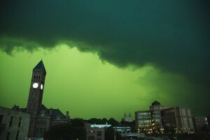Diario HOY | FOTOS: El cielo se tiñe de verde en Dakota del Sur de EEUU